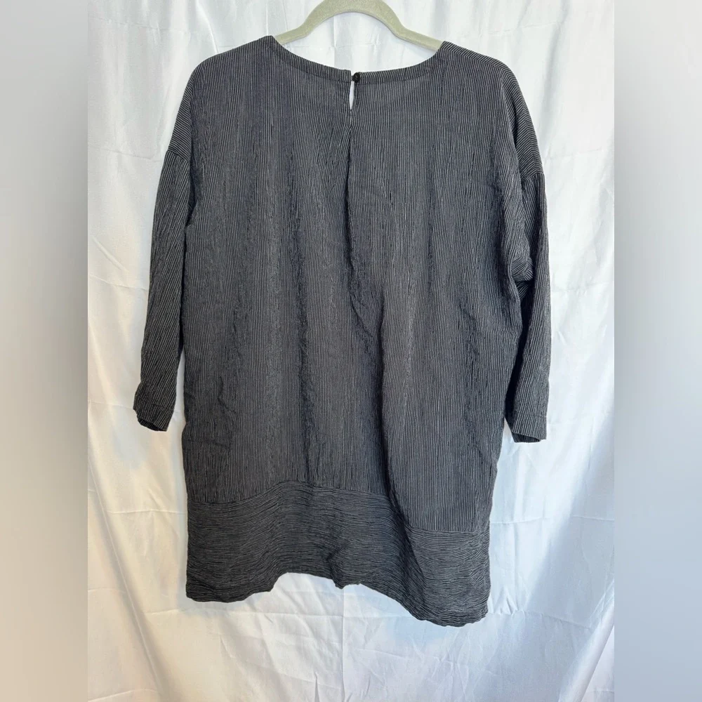 Eileen Fisher Black and White Pinstripe Tunic Top Size Medium - Picture 6 of 6